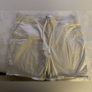 khaki tan goodfellow & co XL shorts